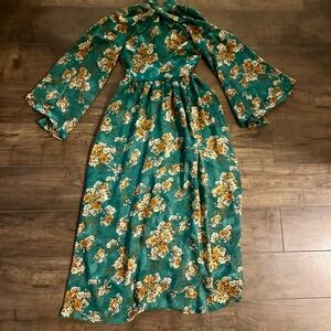 Unique Vintage Green Floral Maxi Dress